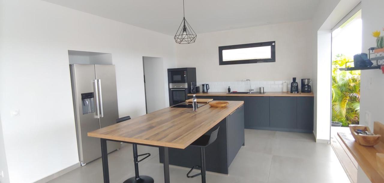 Villa Fleur De Goyave - Tres Bien Ventilee - Vue Degagee แซงต์-ฟรองซัวส์ ภายนอก รูปภาพ